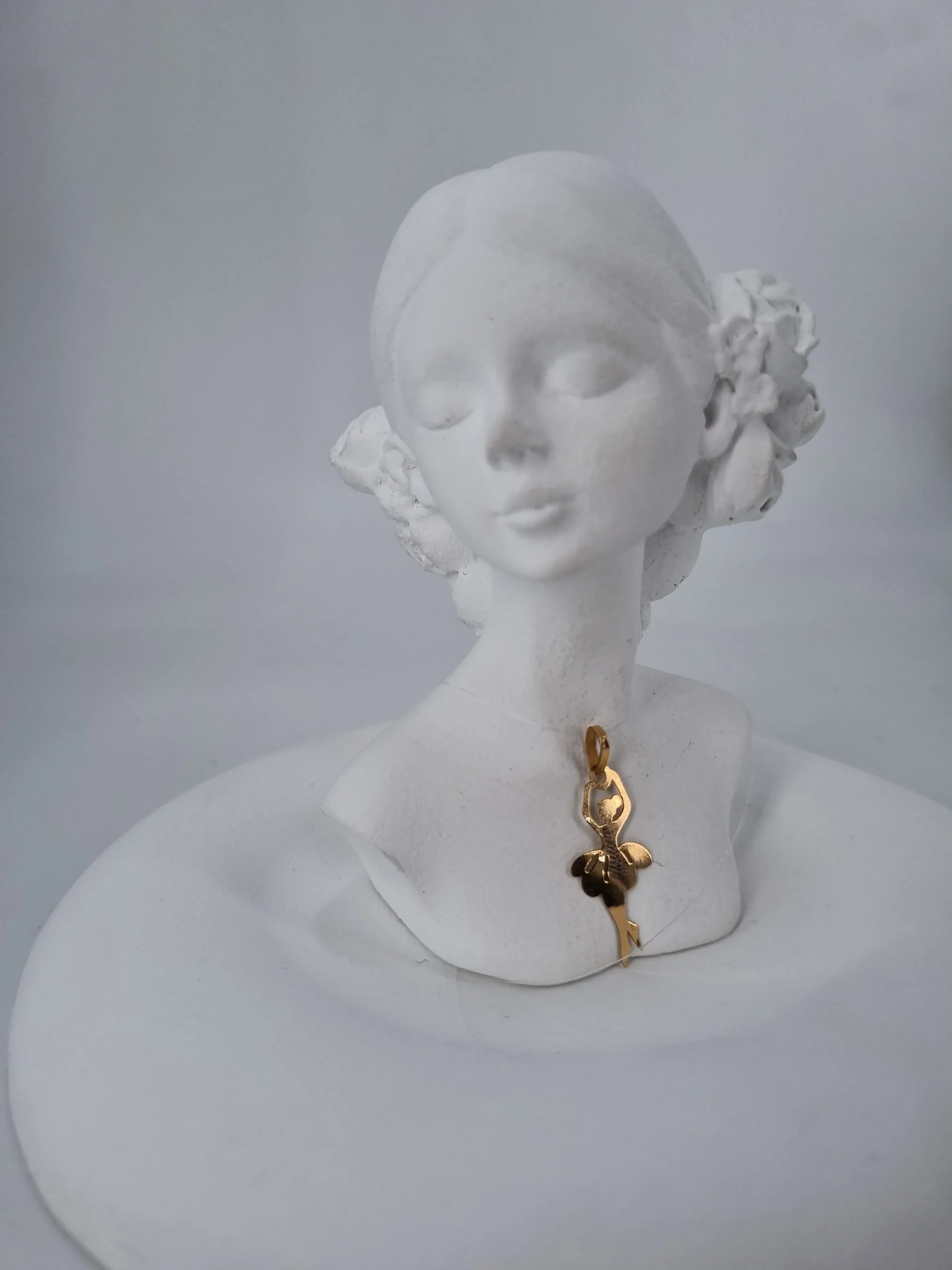 آویز طلای بالرین