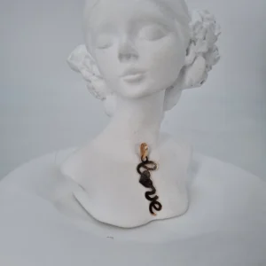 آویز طلای لاو