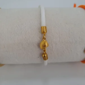 دستبند طلای صدف با بند چرمی